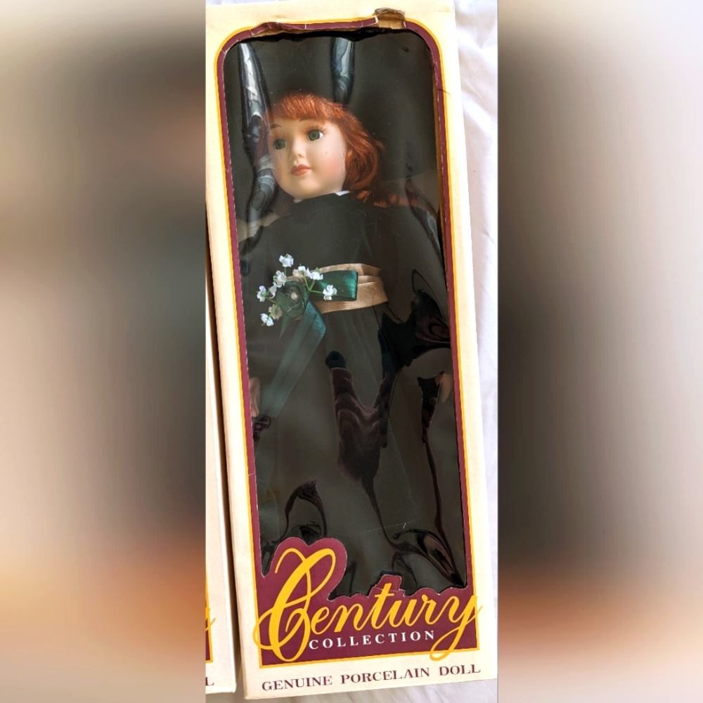 Century collection porcelaine doll 6